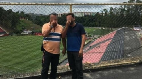 [Desrespeitou, dançou! Funcionários que tiraram fotos ironizando o Vitória são demitidos]