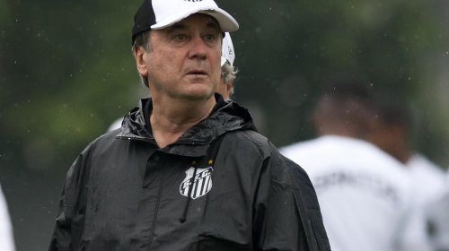 [Voltou atrás! Diretoria do Santos decide manter Levir Culpi no comando técnico]