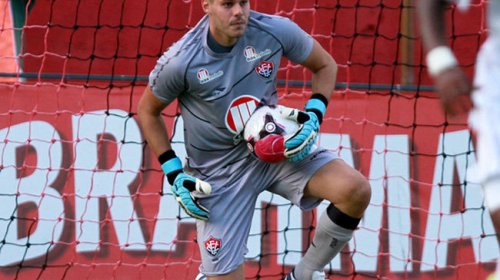 Goleiro Deola celebra acerto com o Fluminense de Feira: [Goleiro Deola celebra acerto com o Fluminense de Feira: