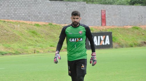 Goleiro Fernando Miguel lamenta derrota para Chapecoense: [Goleiro Fernando Miguel lamenta derrota para Chapecoense: