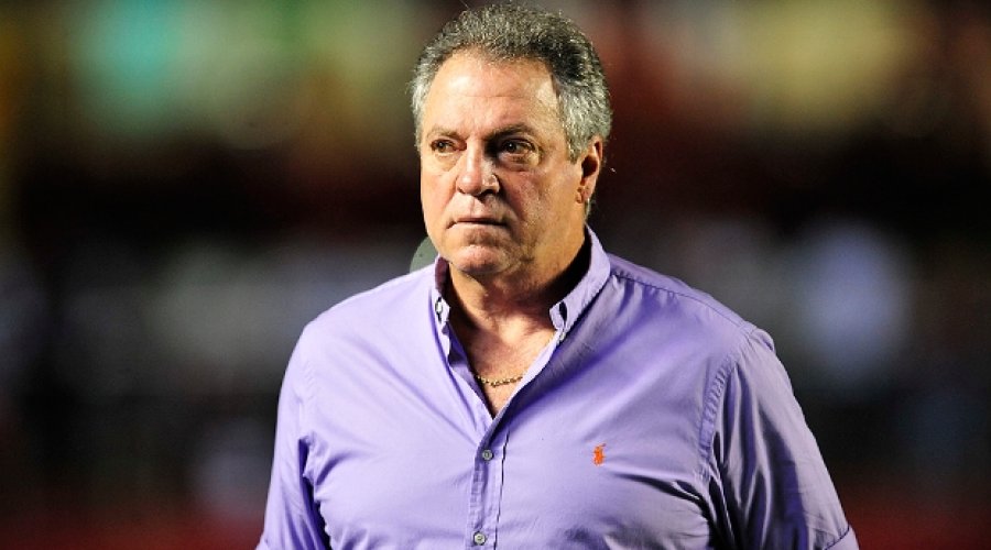 [Palmeiras só fará proposta ao treinador Abel Braga após definição de permanência no Fluminense]