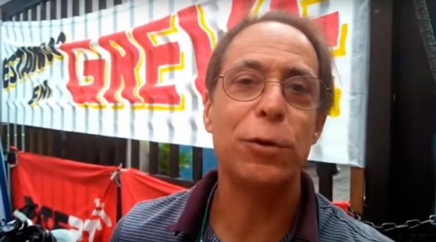 [Ator abandona programa de TV ao vivo em apoio à greve de funcionários da EBC]