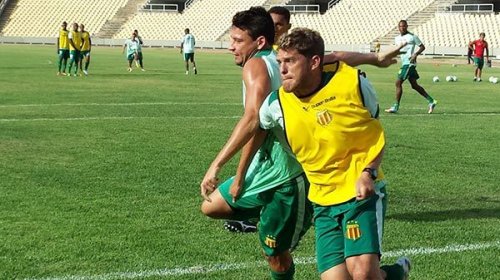 [Baianão 2018: Jacuipense anuncia contratação do volante Robson Simplício]