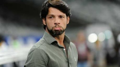 [Pelo Telefone; Preto revela como aconteceu sua demissão no Bahia]