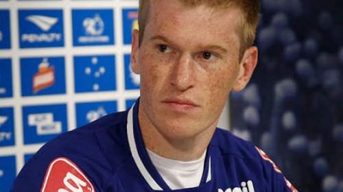 [ Defensor do Cruzeiro interessa ao Vitória]