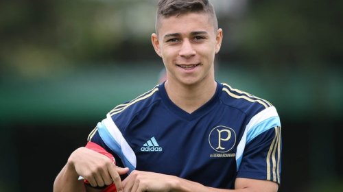 [Bahia entra na briga por mais um lateral]