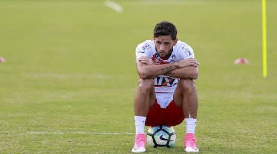 [ Postagem de Juninho faz Bahia suspender negociação]