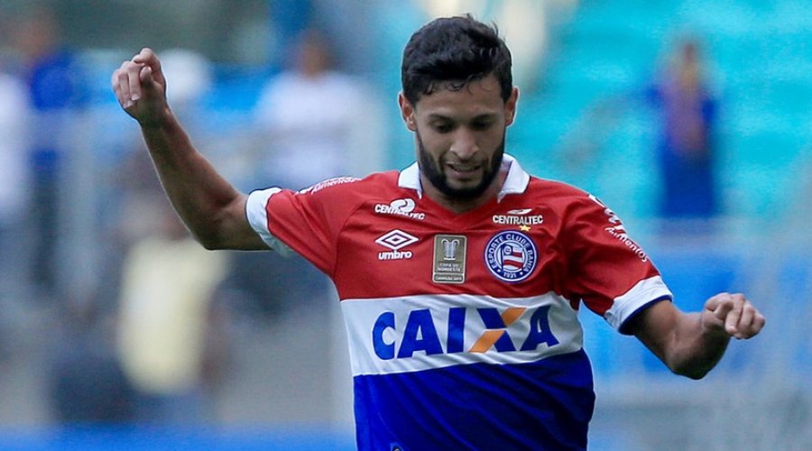 [Já vai? Em tom de despedida lateral faz postagem em Rede Social]