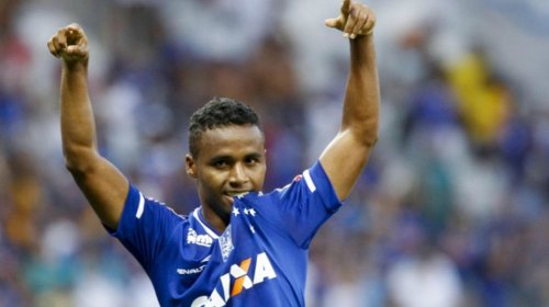 [Agora é oficial: Bahia anuncia contratação de atacante]
