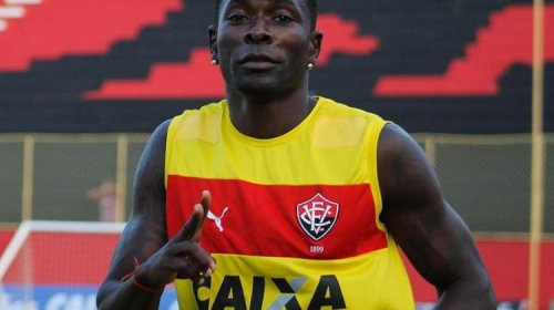 [“Estou muito feliz com essa renovação”, afirma Kanu pelo acordo firmado com o Vitória]