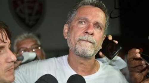 [Para tudo: Vitória perde lateral para time de Série B]