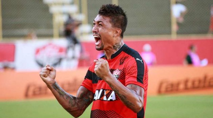 [Atacante do Vitoria é cotado para ser o novo camisa 9 do Botafogo]