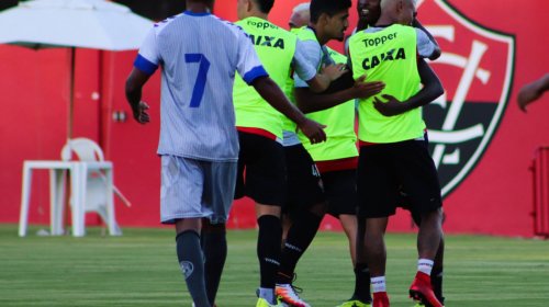 [Com bom público, Vitória vence o Atlântico em jogo treino]