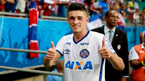 [Agora é oficial: Presidente do Bahia confirma saída de volante ]