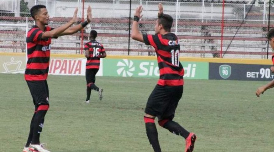 [Patada de Leão: Vitória vence o Londrina e está nas Quartas de Final]