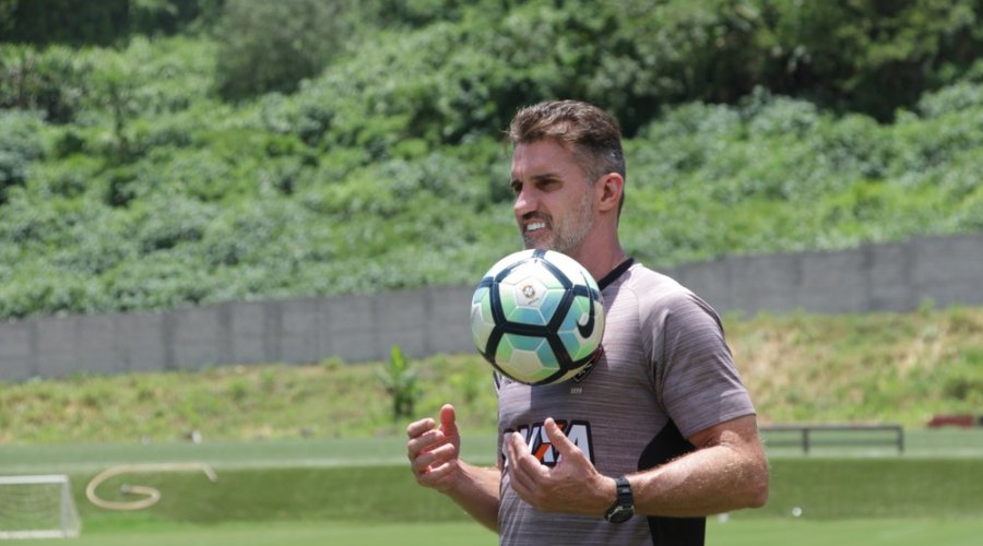 [Visando o Tricampeonato, O vItória vem com tudo para o Baianão]
