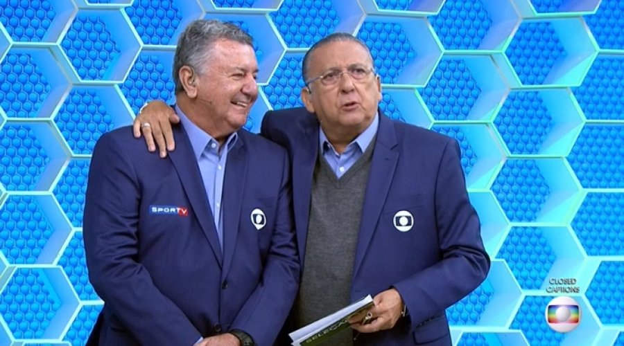 [Arnaldo Cezar Coelho se despede da Globo e chora junto com Galvão Bueno ao vivo]