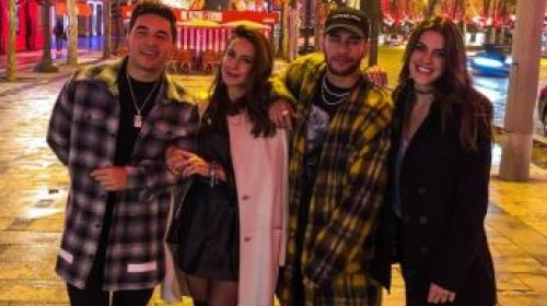 [Neymar aparece acompanhado da ex-BBB Angela Munhoz e abre o jogo sobre possível romance]