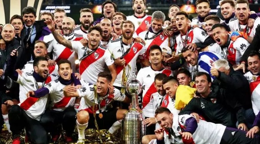 [River vence Boca Júnior de 3x1 e é campeão da Copa Libertadores ]