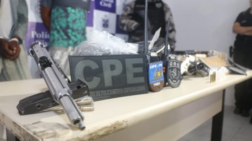 [Suspeitos de integrar quadrilha que agia em ilhas morrem em confronto com a polícia]
