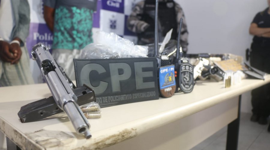[Suspeitos de integrar quadrilha que agia em ilhas morrem em confronto com a polícia]