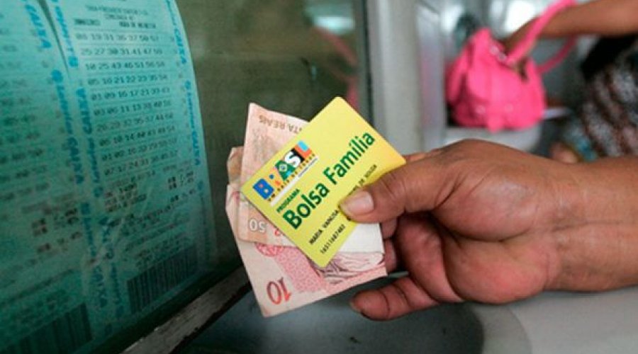 [Mais um corte: pagamento do Bolsa Família 2019 pode parar em setembro]