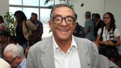 [Câmara concede Medalha Tomé de Souza ao jornalista e radialista José Oswaldo]