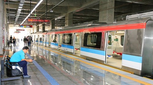 [Metrô reduz velocidade e aumenta intervalo entre trens na linha 1 nesta quarta-feira]