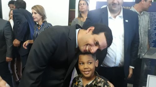 [Prefeitura de Salvador assina convênio com AMA para beneficiar pessoas com autismo]