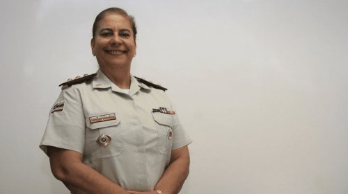 [Polícia Militar da Bahia tem pela primeira vez em quase dois séculos mulher promovida a tenent...]