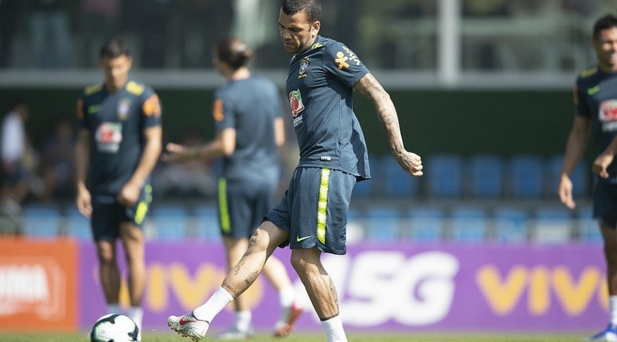 [Tite confirma time contra o Catar com Neymar e retorno de Daniel]