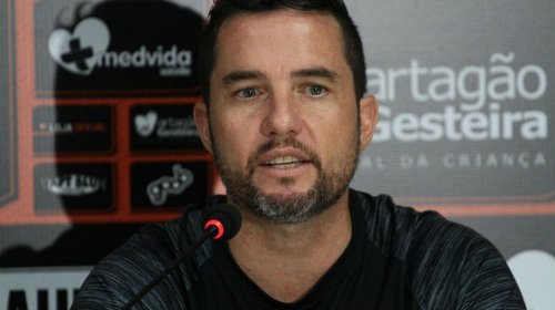[Com Van disponível, Loss confirma fim do improviso na lateral]