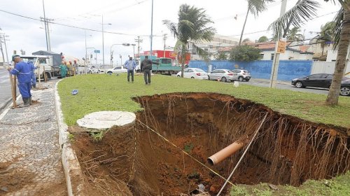 [Obras da cratera aberta em Ondina serão concluídas na próxima semana]