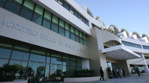 [Ministério Público passa a investigar caso do poste inativo há 8 anos no bairro da Pero Vaz]