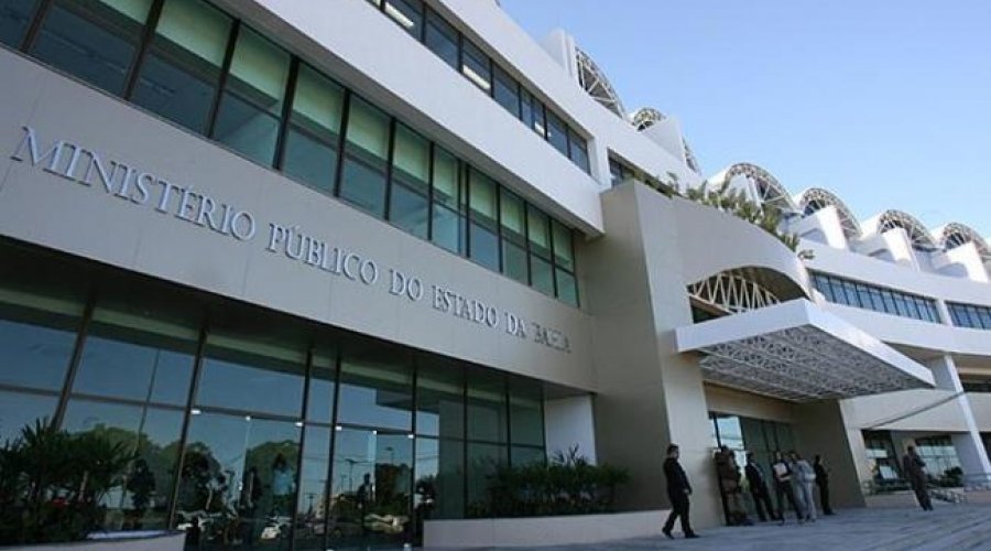 [Ministério Público passa a investigar caso do poste inativo há 8 anos no bairro da Pero Vaz]