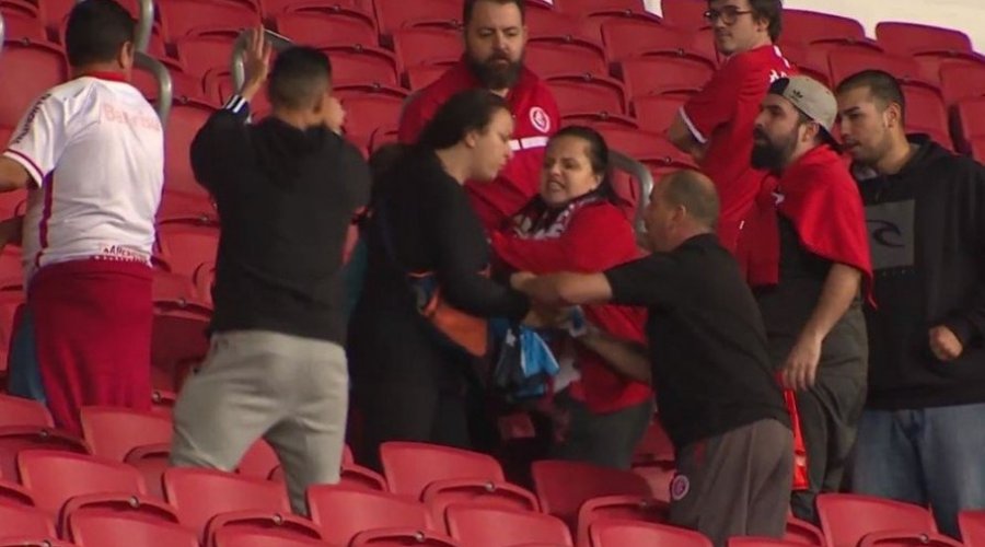 [Inter anuncia suspensão de sócia após agressão no Gre-Nal]