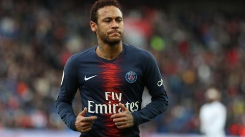 [Neymar viaja para jogar pelo PSG na China ainda com destino indefinido]