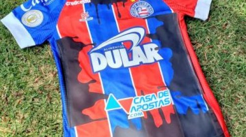 [Bahia arrecada quase R$ 8 mil em leilão de camisas ‘manchadas de óleo’]