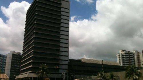 [Antiga sede dos Correios na Pituba é colocada à venda com lance mínimo de R$ 211,5 milhões]