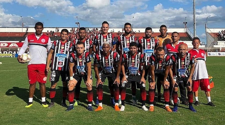 [Jogo da Copa do Brasil é adiado após morte em avião]