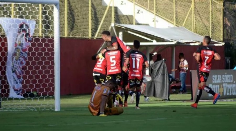 [Vitória vence do Atlético de Alagoinhas no Barradão]