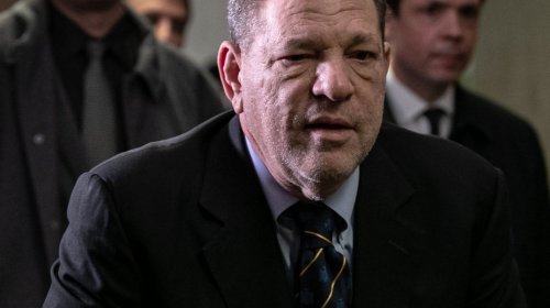 [Produtor de Hollywood Harvey Weinstein é condenado a 23 anos de prisão por crimes sexuais]