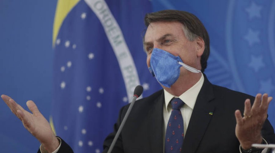 Bolsonaro diz que ministro exagerou contra coronavírus e afirma: “Não vai ser uma gripezinha que vai me derrubar [Bolsonaro diz que ministro exagerou contra coronavírus e afirma: “Não vai ser uma gripezinha que vai me derrubar