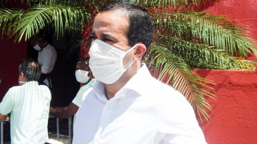 Embasa culpa prefeitura por falta de água na Cidade Baixa, Reis desmente: [Embasa culpa prefeitura por falta de água na Cidade Baixa, Reis desmente: