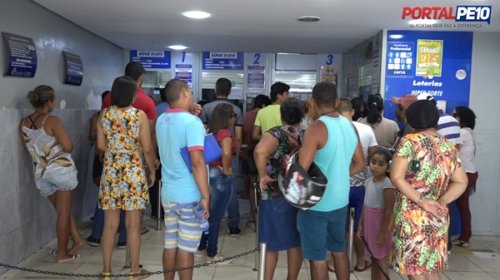 [Mais de 12 mil pessoas sacaram benefício concedido pela prefeitura]