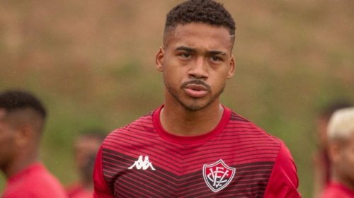 [Zagueiro do Vitória sofre lesão no joelho durante treino e vai passar por artroscopia]