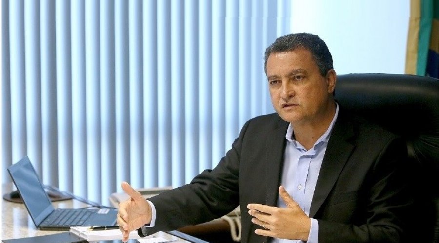[Espero que o auxílio emergencial seja permanente, afirma Rui Costa]