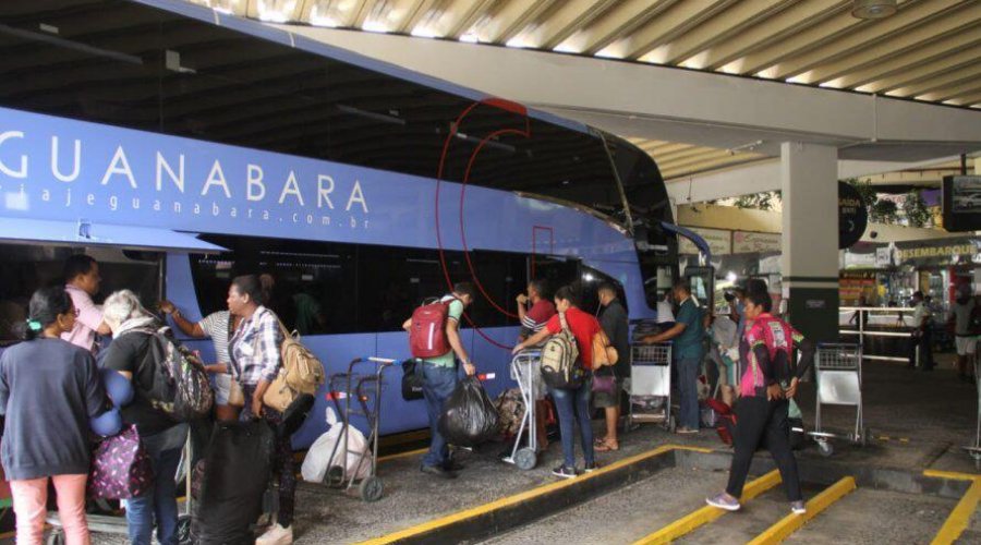 [Mais quatro cidades baianas têm transporte intermunicipal suspenso]