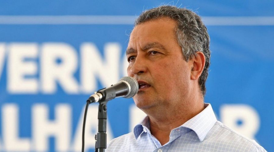 [Rui Costa volta a criticar burocracia da Anvisa para liberação da vacina russa]