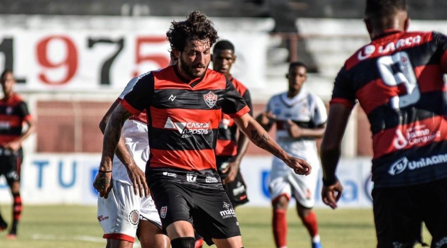 [Jogo do Vitória é adiado após casos de Covid-19 na Jacuipense]